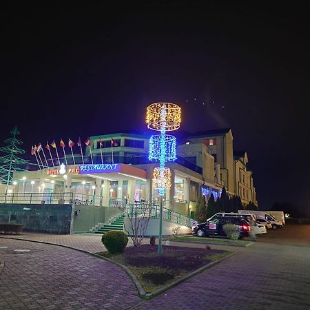 Hotel President Arad Exterior photo