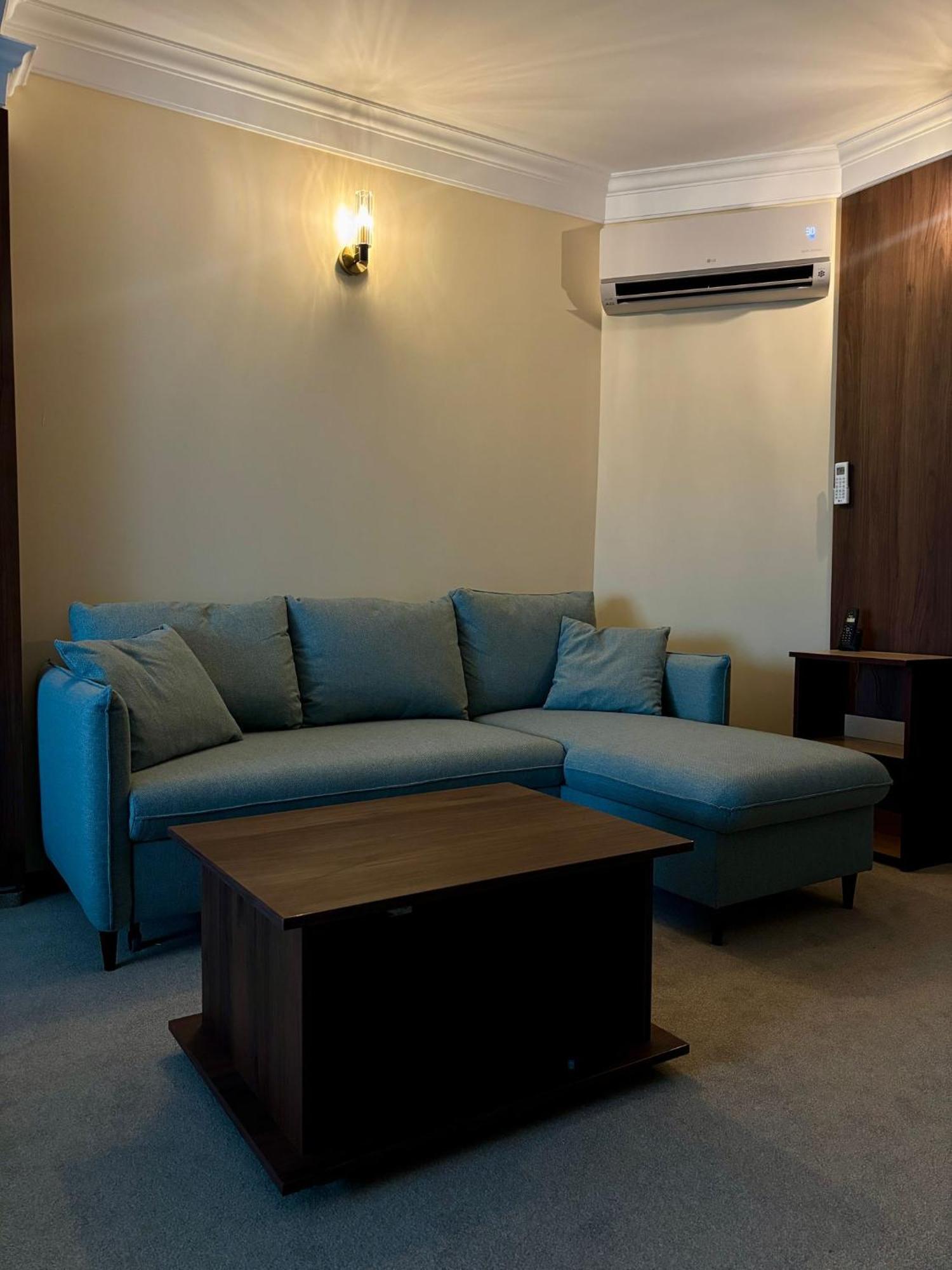 Hotel President Arad Exterior photo